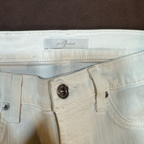 7 FOR ALL MANKIND WHITE SKINNY JEANS WITH SILVER ACCENT - Picture 8 of 8